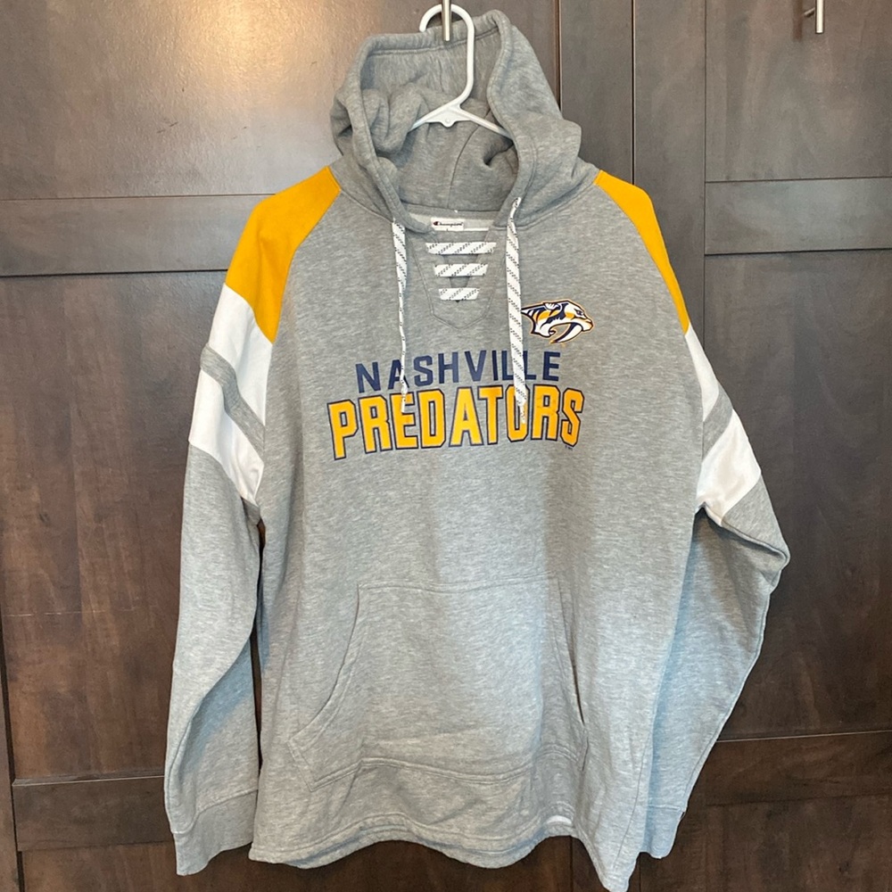 Champion-Nashville Predators sweatshirt